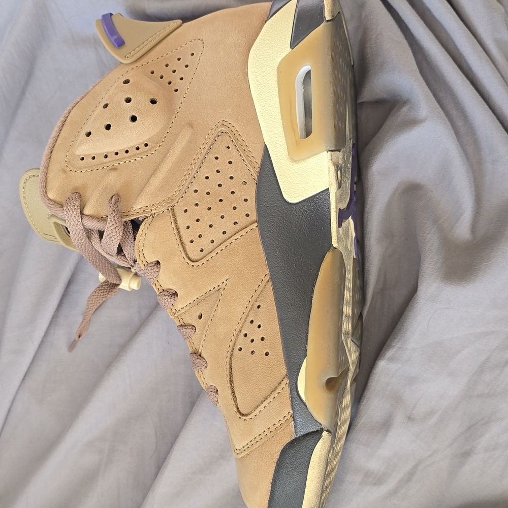 Women's Air Jordan 6 Retro GORE-TEX "Brown Kelp" sneaker. Size 8. - Picture 5 of 8